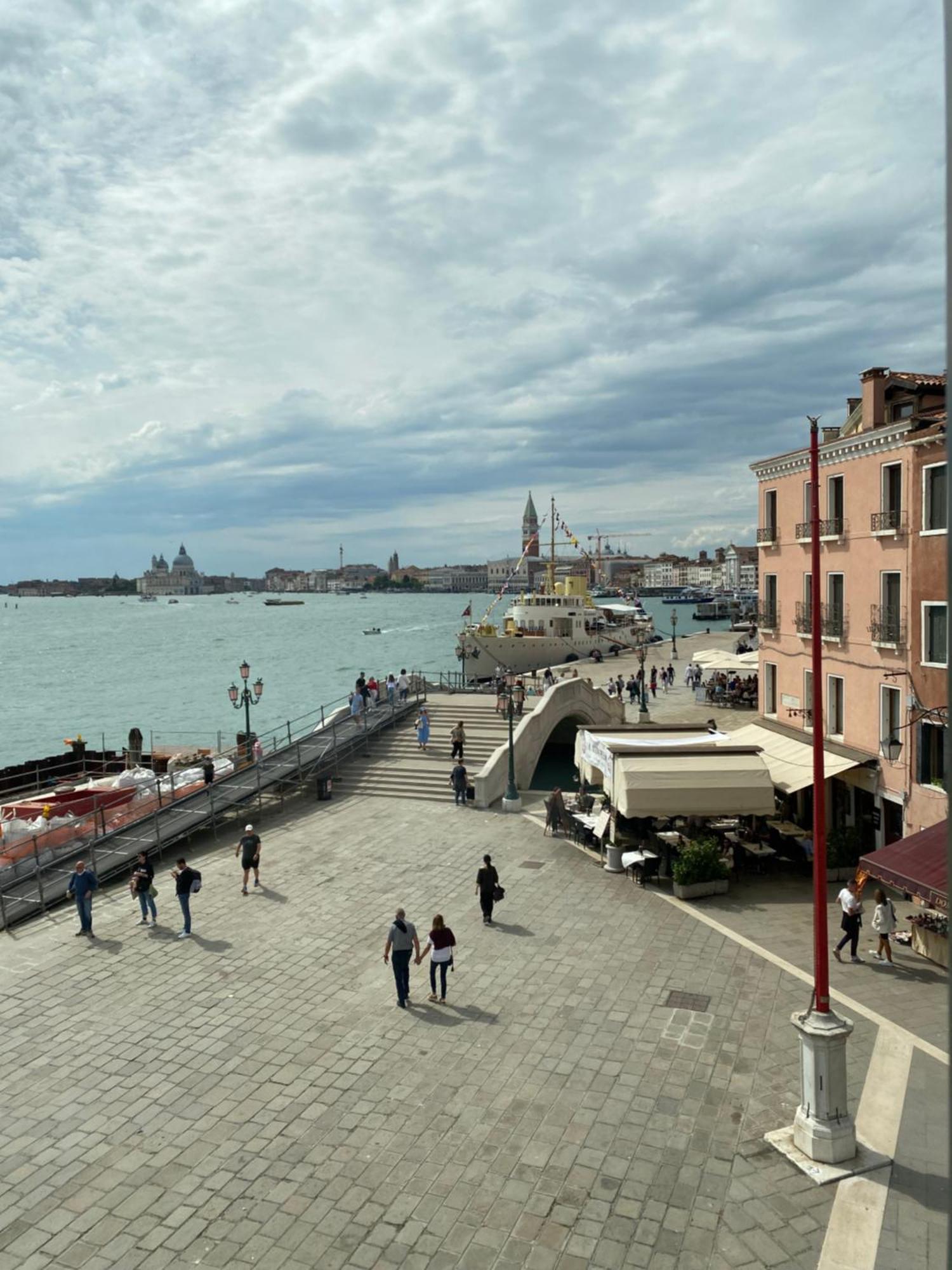 Corte Formenta Holiday Home - 5 Minuti Da Biennale Venesia Bagian luar foto